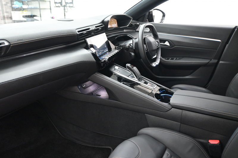 プジョー 508 GT ﾌﾞﾙｰHDi ﾌﾟﾚﾐｱﾑﾚｻﾞｰｴﾃﾞｨｼｮﾝ　特別仕様車 ﾌﾞﾗｯｸﾅｯﾊﾟﾚｻﾞｰ 専用19ｲﾝﾁAW ACC BSM 赤革 ﾊﾟﾉﾗﾏSR 純正ﾅﾋﾞ 360ｶﾒﾗ ﾅｲﾄﾋﾞｼﾞｮﾝ FOCALｽﾋﾟｰｶｰ 　2年保証付