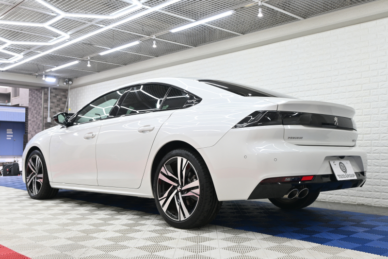 プジョー 508 GT ﾌﾞﾙｰHDi ﾌﾟﾚﾐｱﾑﾚｻﾞｰｴﾃﾞｨｼｮﾝ　特別仕様車 ﾌﾞﾗｯｸﾅｯﾊﾟﾚｻﾞｰ 専用19ｲﾝﾁAW ACC BSM 赤革 ﾊﾟﾉﾗﾏSR 純正ﾅﾋﾞ 360ｶﾒﾗ ﾅｲﾄﾋﾞｼﾞｮﾝ FOCALｽﾋﾟｰｶｰ 　2年保証付