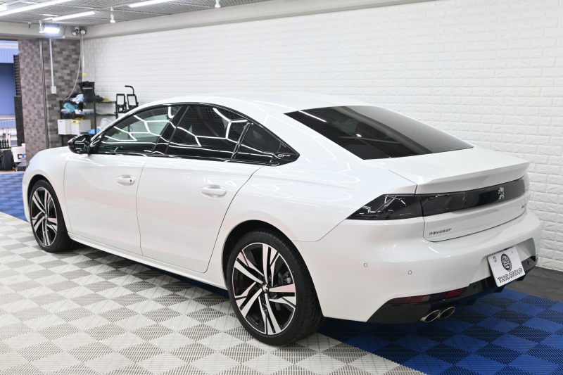 プジョー 508 GT ﾌﾞﾙｰHDi ﾌﾟﾚﾐｱﾑﾚｻﾞｰｴﾃﾞｨｼｮﾝ　特別仕様車 ﾌﾞﾗｯｸﾅｯﾊﾟﾚｻﾞｰ 専用19ｲﾝﾁAW ACC BSM 赤革 ﾊﾟﾉﾗﾏSR 純正ﾅﾋﾞ 360ｶﾒﾗ ﾅｲﾄﾋﾞｼﾞｮﾝ FOCALｽﾋﾟｰｶｰ 　2年保証付