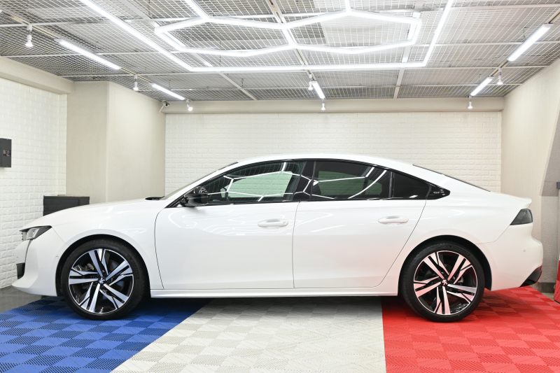 プジョー 508 GT ﾌﾞﾙｰHDi ﾌﾟﾚﾐｱﾑﾚｻﾞｰｴﾃﾞｨｼｮﾝ　特別仕様車 ﾌﾞﾗｯｸﾅｯﾊﾟﾚｻﾞｰ 専用19ｲﾝﾁAW ACC BSM 赤革 ﾊﾟﾉﾗﾏSR 純正ﾅﾋﾞ 360ｶﾒﾗ ﾅｲﾄﾋﾞｼﾞｮﾝ FOCALｽﾋﾟｰｶｰ 　2年保証付