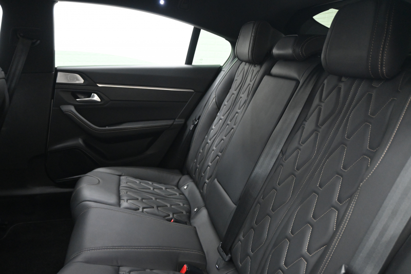 プジョー 508 GT ﾌﾞﾙｰHDi ﾌﾟﾚﾐｱﾑﾚｻﾞｰｴﾃﾞｨｼｮﾝ　特別仕様車 ﾌﾞﾗｯｸﾅｯﾊﾟﾚｻﾞｰ 専用19ｲﾝﾁAW ACC BSM 赤革 ﾊﾟﾉﾗﾏSR 純正ﾅﾋﾞ 360ｶﾒﾗ ﾅｲﾄﾋﾞｼﾞｮﾝ FOCALｽﾋﾟｰｶｰ 　2年保証付