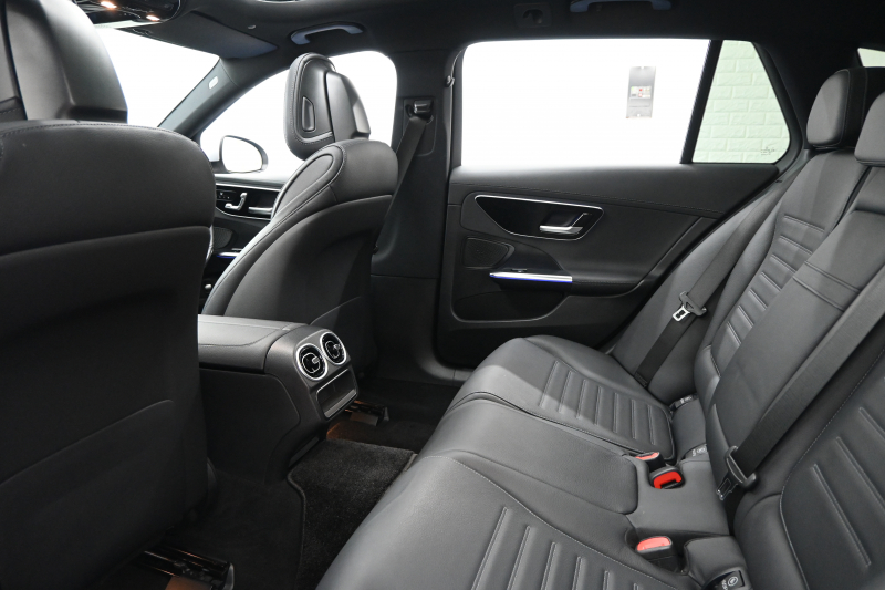 メルセデスベンツ Cクラス C200ｽﾃｰｼｮﾝﾜｺﾞﾝ AVG ﾚｻﾞｰEXｸﾙ&RSP AMGﾗｲﾝP ﾍﾞｰｼｯｸP　ACC 黒革 ﾊﾟﾉﾗﾏSR 純正ﾅﾋﾞ ﾌﾙｾｸﾞ Carplay ｱﾝﾋﾞｴﾝﾄﾗｲﾄ 純正18ｲﾝﾁAW ﾘｱｱｸｽﾙｽﾃｱﾘﾝｸﾞ　2年保証付