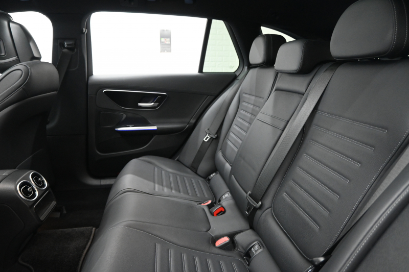 メルセデスベンツ Cクラス C200ｽﾃｰｼｮﾝﾜｺﾞﾝ AVG ﾚｻﾞｰEXｸﾙ&RSP AMGﾗｲﾝP ﾍﾞｰｼｯｸP　ACC 黒革 ﾊﾟﾉﾗﾏSR 純正ﾅﾋﾞ ﾌﾙｾｸﾞ Carplay ｱﾝﾋﾞｴﾝﾄﾗｲﾄ 純正18ｲﾝﾁAW ﾘｱｱｸｽﾙｽﾃｱﾘﾝｸﾞ　2年保証付