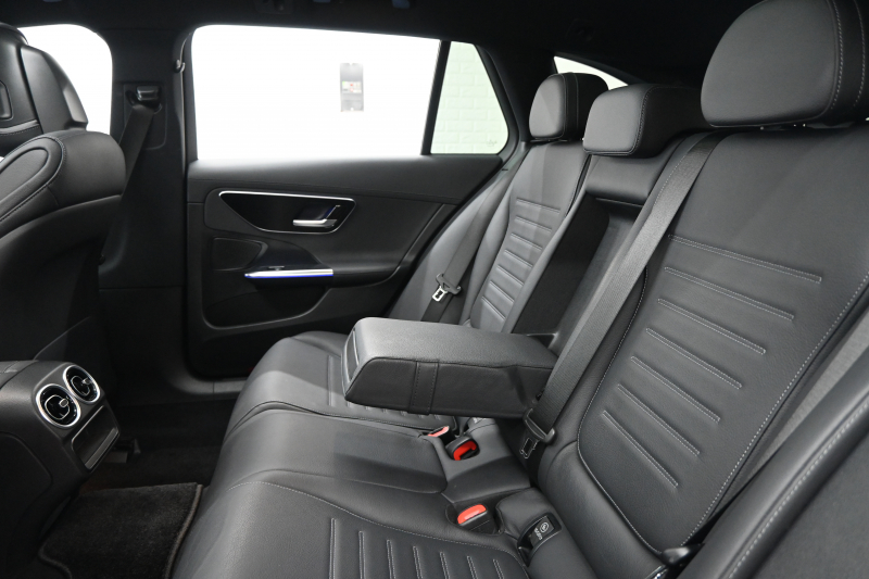 メルセデスベンツ Cクラス C200ｽﾃｰｼｮﾝﾜｺﾞﾝ AVG ﾚｻﾞｰEXｸﾙ&RSP AMGﾗｲﾝP ﾍﾞｰｼｯｸP　ACC 黒革 ﾊﾟﾉﾗﾏSR 純正ﾅﾋﾞ ﾌﾙｾｸﾞ Carplay ｱﾝﾋﾞｴﾝﾄﾗｲﾄ 純正18ｲﾝﾁAW ﾘｱｱｸｽﾙｽﾃｱﾘﾝｸﾞ　2年保証付