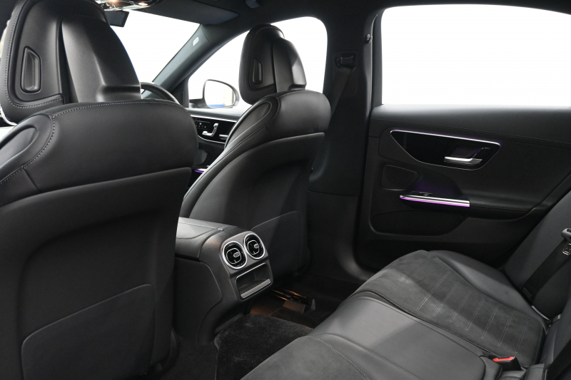 メルセデスベンツ Cクラス C220d AVG ﾍﾞｰｼｯｸ&ﾚｰﾀﾞｰｾｰﾌﾃｨP　1ｵﾅ ACC ﾘｱｱｸｽﾙ Pｽﾀ ECO  ﾊｰﾌ革 HDDﾅﾋﾞTV 360ｶﾒﾗ Carplay AMGｴｱﾛ&18ｲﾝﾁAW LEDﾗｲﾄ　新車保証付