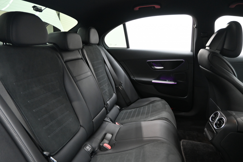 メルセデスベンツ Cクラス C220d AVG ﾍﾞｰｼｯｸ&ﾚｰﾀﾞｰｾｰﾌﾃｨP　1ｵﾅ ACC ﾘｱｱｸｽﾙ Pｽﾀ ECO  ﾊｰﾌ革 HDDﾅﾋﾞTV 360ｶﾒﾗ Carplay AMGｴｱﾛ&18ｲﾝﾁAW LEDﾗｲﾄ　新車保証付