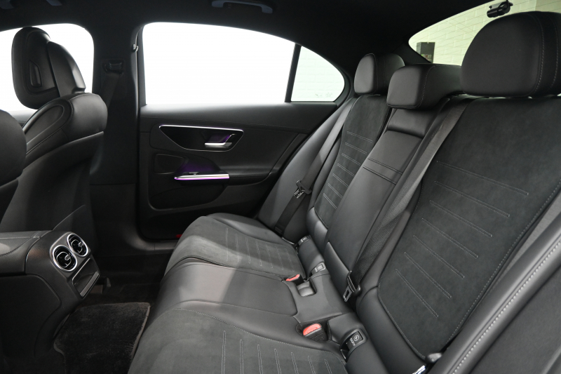 メルセデスベンツ Cクラス C220d AVG ﾍﾞｰｼｯｸ&ﾚｰﾀﾞｰｾｰﾌﾃｨP　1ｵﾅ ACC ﾘｱｱｸｽﾙ Pｽﾀ ECO  ﾊｰﾌ革 HDDﾅﾋﾞTV 360ｶﾒﾗ Carplay AMGｴｱﾛ&18ｲﾝﾁAW LEDﾗｲﾄ　新車保証付