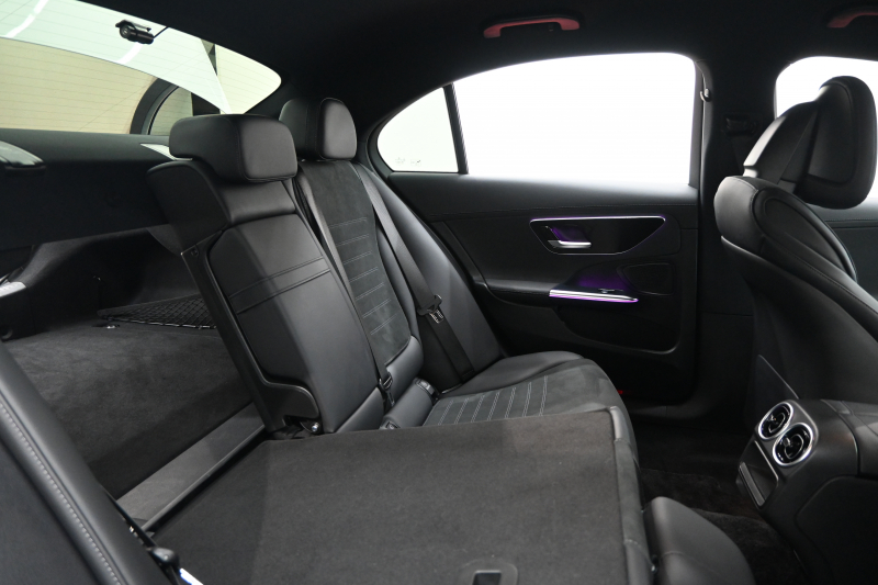 メルセデスベンツ Cクラス C220d AVG ﾍﾞｰｼｯｸ&ﾚｰﾀﾞｰｾｰﾌﾃｨP　1ｵﾅ ACC ﾘｱｱｸｽﾙ Pｽﾀ ECO  ﾊｰﾌ革 HDDﾅﾋﾞTV 360ｶﾒﾗ Carplay AMGｴｱﾛ&18ｲﾝﾁAW LEDﾗｲﾄ　新車保証付