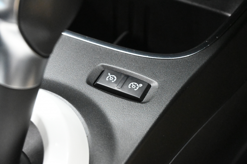 ルノー トゥインゴ ｲﾝﾃﾝｽ ｷｬﾝﾊﾞｽﾄｯﾌﾟ　 1ｵﾅ ﾚｻﾞｰ調×ﾌｧﾌﾞﾘｯｸｼｰﾄ ｼｰﾄﾋｰﾀｰ 純正ﾀｯﾁﾓﾆﾀｰ Bｶﾒﾗ Carplay 純正16ｲﾝﾁAW ﾛｰﾀﾞｳﾝ　2年保証付