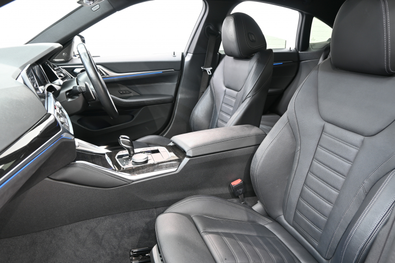 BMW 4シリーズ 420i ｸﾞﾗﾝｸｰﾍﾟ Mｽﾎﾟｰﾂ&ﾊｲﾗｲﾝP ｺﾝﾌｫｰﾄP　ﾄﾞﾗｲﾋﾞﾝｸﾞｱｼｽﾄﾌﾟﾛﾌｪｯｼｮﾅﾙ 黒革 BMWﾗｲﾌﾞｺｯｸﾋﾟｯﾄ ﾌﾙｾｸﾞ Mｴｱﾛ&19ｲﾝﾁAW LEDﾗｲﾄ harman/kardon　2年保証付