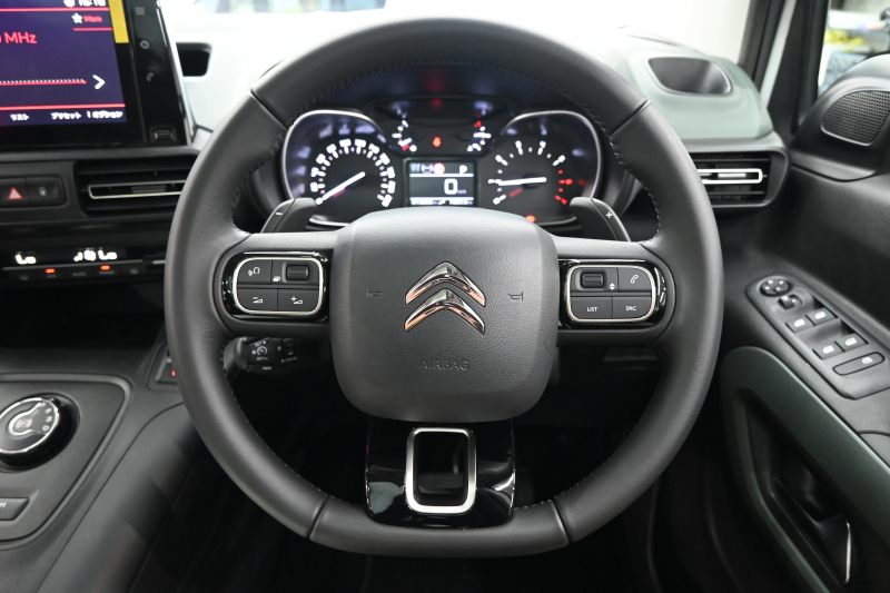 シトロエン ベルランゴ ﾏｯｸｽ BlueHDi XTR Pack　特別仕様車 ACC Pｽﾀ 専用ｼｰﾄ&ｲﾝﾃﾘｱ BSM  ﾊﾟﾉﾗﾏR 純正SDﾅﾋﾞ Carplay ｱﾝﾋﾞｴﾝｽﾗｲﾄ 専用ｴｸｽﾃﾘｱ&専用17ｲﾝﾁAW　2年保証付