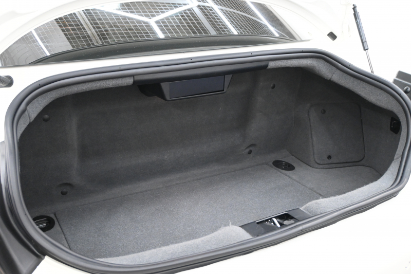 マセラティ グランツーリズモ ｽﾎﾟｰﾂ MCｵｰﾄｼﾌﾄ　ｱﾙｶﾝﾀｰﾗPKG ﾃﾞｨｰﾌﾟﾌﾞﾙｰｱﾙｶﾝﾀｰﾗ×黒革ｼｰﾄ&ｶｰﾎﾞﾝｲﾝﾃﾘｱﾄﾘﾑ  純正ﾅﾋﾞTV Bｶﾒﾗ ｱﾙｶﾝﾀｰﾗ×本革ｽﾃｱ&ﾊﾟﾄﾞﾙｼﾌﾄ 20ｲﾝﾁMCﾏｯﾄｸﾞﾗﾌｧｲﾄﾘﾑAW ﾌﾞﾙｰｷｬﾘﾊﾟｰ　2年保証付