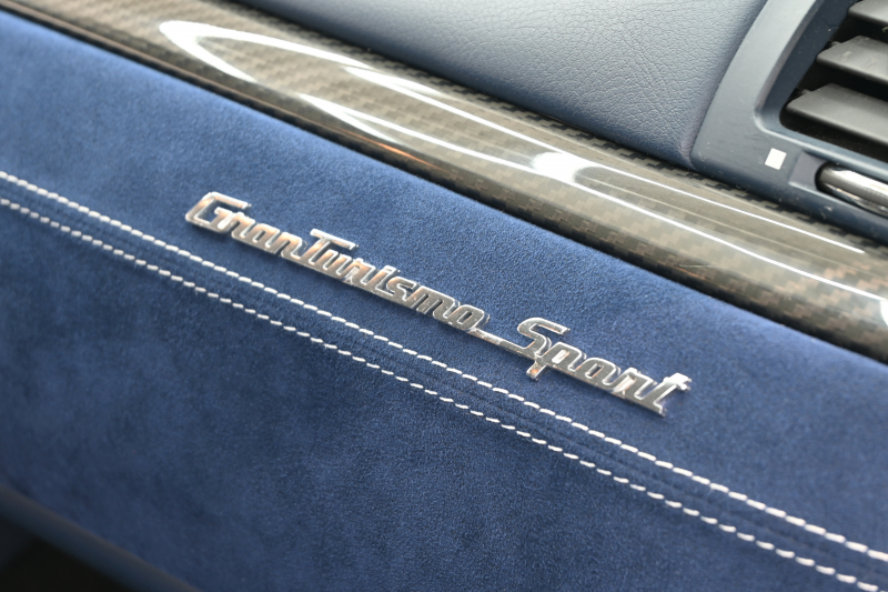 マセラティ グランツーリズモ ｽﾎﾟｰﾂ MCｵｰﾄｼﾌﾄ　ｱﾙｶﾝﾀｰﾗPKG ﾃﾞｨｰﾌﾟﾌﾞﾙｰｱﾙｶﾝﾀｰﾗ×黒革ｼｰﾄ&ｶｰﾎﾞﾝｲﾝﾃﾘｱﾄﾘﾑ  純正ﾅﾋﾞTV Bｶﾒﾗ ｱﾙｶﾝﾀｰﾗ×本革ｽﾃｱ&ﾊﾟﾄﾞﾙｼﾌﾄ 20ｲﾝﾁMCﾏｯﾄｸﾞﾗﾌｧｲﾄﾘﾑAW ﾌﾞﾙｰｷｬﾘﾊﾟｰ　2年保証付