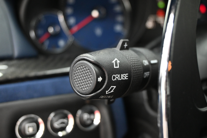 マセラティ グランツーリズモ ｽﾎﾟｰﾂ MCｵｰﾄｼﾌﾄ　ｱﾙｶﾝﾀｰﾗPKG ﾃﾞｨｰﾌﾟﾌﾞﾙｰｱﾙｶﾝﾀｰﾗ×黒革ｼｰﾄ&ｶｰﾎﾞﾝｲﾝﾃﾘｱﾄﾘﾑ  純正ﾅﾋﾞTV Bｶﾒﾗ ｱﾙｶﾝﾀｰﾗ×本革ｽﾃｱ&ﾊﾟﾄﾞﾙｼﾌﾄ 20ｲﾝﾁMCﾏｯﾄｸﾞﾗﾌｧｲﾄﾘﾑAW ﾌﾞﾙｰｷｬﾘﾊﾟｰ　2年保証付