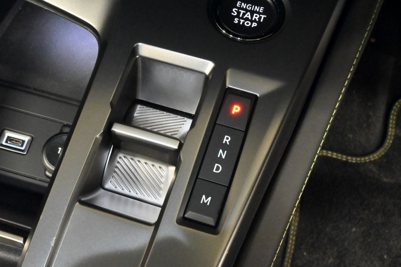 プジョー 308 308SW GT ﾌﾞﾙｰHDi　☆期間限定掲載☆ ACC BSM ｽﾏｰﾄｷｰ 専用ｽﾎﾟｰﾂｼｰﾄ ﾊﾟﾉﾗﾏSR Carplay i-Connect 360ｶﾒﾗ 自動Rｹﾞｰﾄ OZ18AW　新車保証