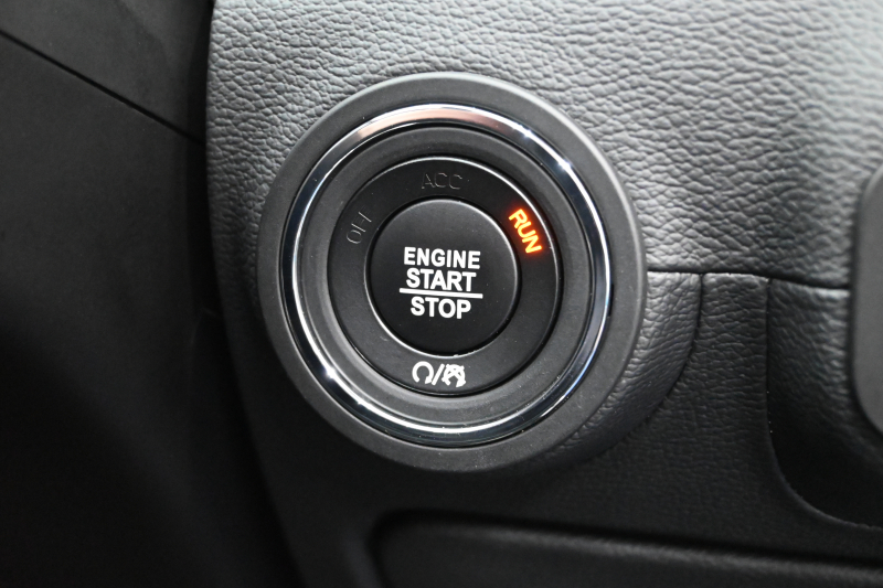 マセラティ ギブリ ｸﾞﾗﾝｽﾎﾟｰﾂ ﾄﾞﾗｲﾊﾞｰｽﾞｱｼｽﾀﾝｽ&ﾂｰﾘﾝｸﾞP　後期 ACC BSM LKA 黒革 SR 8.4ｲﾝﾁMTC+ Carplay 自動ﾄﾗﾝｸ 21ｲﾝﾁﾁﾀｰﾉAW ｽｶｲﾌｯｸｻｽ LED　2年保証付