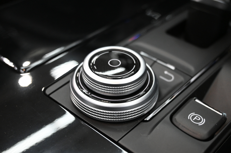 マセラティ ギブリ ｸﾞﾗﾝｽﾎﾟｰﾂ ﾄﾞﾗｲﾊﾞｰｽﾞｱｼｽﾀﾝｽ&ﾂｰﾘﾝｸﾞP　後期 ACC BSM LKA 黒革 SR 8.4ｲﾝﾁMTC+ Carplay 自動ﾄﾗﾝｸ 21ｲﾝﾁﾁﾀｰﾉAW ｽｶｲﾌｯｸｻｽ LED　2年保証付