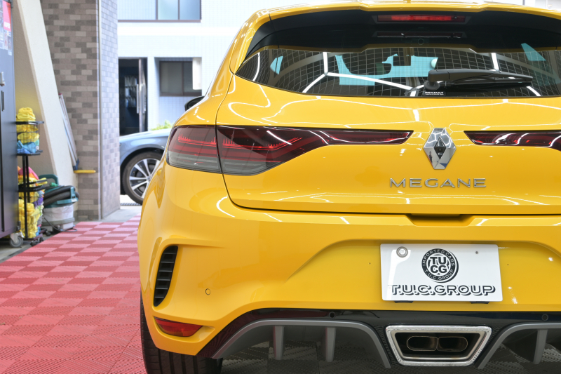 ルノー メガーヌ RSﾄﾛﾌｨｰ　RECARO製ﾌﾛﾝﾄﾊﾞｹｯﾄｼｰﾄ 純正ﾀｯﾁｽｸﾘｰﾝ Bluetoothｵｰﾃﾞｨｵ CarPlay Bｶﾒﾗ 前後PTS 19ｲﾝﾁ鍛造AW ﾌﾞﾚﾝﾎﾞ製ﾚｯﾄﾞｷｬﾘﾊﾟｰ LEDﾍｯﾄﾞﾗｲﾄ　2年保証付