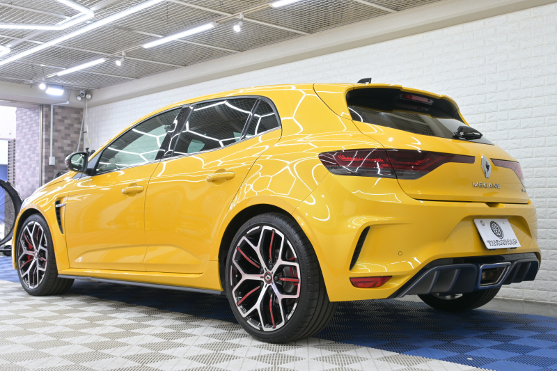 ルノー メガーヌ RSﾄﾛﾌｨｰ　RECARO製ﾌﾛﾝﾄﾊﾞｹｯﾄｼｰﾄ 純正ﾀｯﾁｽｸﾘｰﾝ Bluetoothｵｰﾃﾞｨｵ CarPlay Bｶﾒﾗ 前後PTS 19ｲﾝﾁ鍛造AW ﾌﾞﾚﾝﾎﾞ製ﾚｯﾄﾞｷｬﾘﾊﾟｰ LEDﾍｯﾄﾞﾗｲﾄ　2年保証付