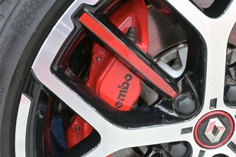 ルノー メガーヌ RSﾄﾛﾌｨｰ　RECARO製ﾌﾛﾝﾄﾊﾞｹｯﾄｼｰﾄ 純正ﾀｯﾁｽｸﾘｰﾝ Bluetoothｵｰﾃﾞｨｵ CarPlay Bｶﾒﾗ 前後PTS 19ｲﾝﾁ鍛造AW ﾌﾞﾚﾝﾎﾞ製ﾚｯﾄﾞｷｬﾘﾊﾟｰ LEDﾍｯﾄﾞﾗｲﾄ　2年保証付