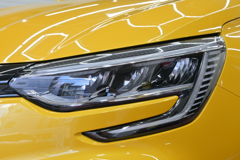 ルノー メガーヌ RSﾄﾛﾌｨｰ　RECARO製ﾌﾛﾝﾄﾊﾞｹｯﾄｼｰﾄ 純正ﾀｯﾁｽｸﾘｰﾝ Bluetoothｵｰﾃﾞｨｵ CarPlay Bｶﾒﾗ 前後PTS 19ｲﾝﾁ鍛造AW ﾌﾞﾚﾝﾎﾞ製ﾚｯﾄﾞｷｬﾘﾊﾟｰ LEDﾍｯﾄﾞﾗｲﾄ　2年保証付