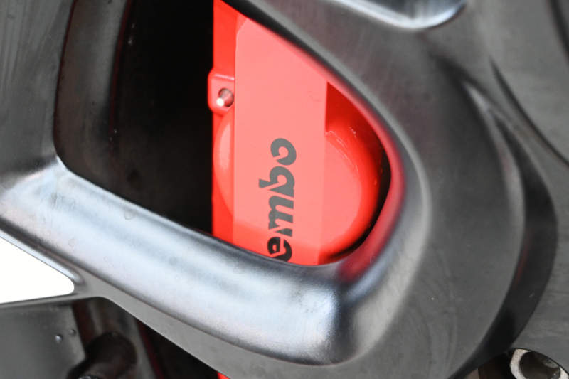 アバルト 595 595ｺﾝﾍﾟﾃｨﾂｨｵｰﾈ　正規D車 左H 5速MT Sabeltｽﾎﾟｰﾂｼｰﾄ(ﾌﾞﾗｳﾝ) Uconnectﾌﾟﾚｰﾔｰ Carplay/AndroidAuto 17ｲﾝﾁAW ﾚｯﾄﾞｷｬﾘﾊﾟｰ ﾚｺｰﾄﾞﾓﾝﾂｧ　2年保証付