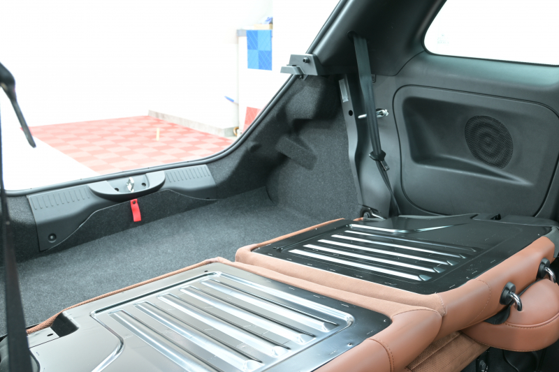 アバルト 595 595ｺﾝﾍﾟﾃｨﾂｨｵｰﾈ　正規D車 左H 5速MT Sabeltｽﾎﾟｰﾂｼｰﾄ(ﾌﾞﾗｳﾝ) Uconnectﾌﾟﾚｰﾔｰ Carplay/AndroidAuto 17ｲﾝﾁAW ﾚｯﾄﾞｷｬﾘﾊﾟｰ ﾚｺｰﾄﾞﾓﾝﾂｧ　2年保証付