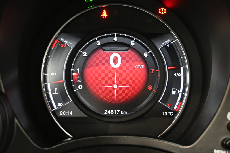 アバルト 595 595ｺﾝﾍﾟﾃｨﾂｨｵｰﾈ　正規D車 左H 5速MT Sabeltｽﾎﾟｰﾂｼｰﾄ(ﾌﾞﾗｳﾝ) Uconnectﾌﾟﾚｰﾔｰ Carplay/AndroidAuto 17ｲﾝﾁAW ﾚｯﾄﾞｷｬﾘﾊﾟｰ ﾚｺｰﾄﾞﾓﾝﾂｧ　2年保証付