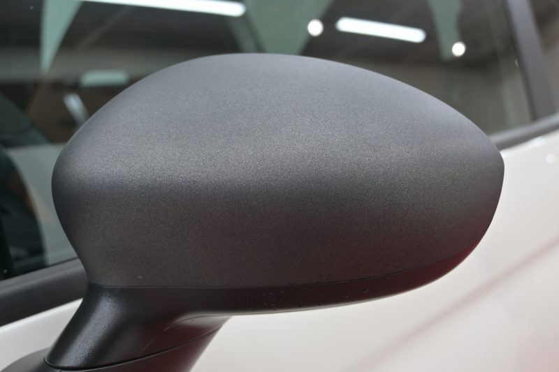 アバルト 595 595ｺﾝﾍﾟﾃｨﾂｨｵｰﾈ　正規D車 左H 5速MT Sabeltｽﾎﾟｰﾂｼｰﾄ(ﾌﾞﾗｳﾝ) Uconnectﾌﾟﾚｰﾔｰ Carplay/AndroidAuto 17ｲﾝﾁAW ﾚｯﾄﾞｷｬﾘﾊﾟｰ ﾚｺｰﾄﾞﾓﾝﾂｧ　2年保証付