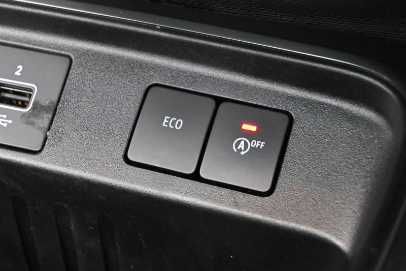 ルノー トゥインゴ ｲﾝﾃﾝｽ ｷｬﾝﾊﾞｽﾄｯﾌﾟ　 1ｵﾅ ﾚｻﾞｰ調×ﾌｧﾌﾞﾘｯｸｼｰﾄ ｼｰﾄﾋｰﾀｰ 純正ﾀｯﾁﾓﾆﾀｰ Bｶﾒﾗ Carplay 純正16ｲﾝﾁAW　2年保証付