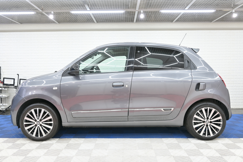 ルノー トゥインゴ ｲﾝﾃﾝｽ ｷｬﾝﾊﾞｽﾄｯﾌﾟ　 1ｵﾅ ﾚｻﾞｰ調×ﾌｧﾌﾞﾘｯｸｼｰﾄ ｼｰﾄﾋｰﾀｰ 純正ﾀｯﾁﾓﾆﾀｰ Bｶﾒﾗ Carplay 純正16ｲﾝﾁAW　2年保証付