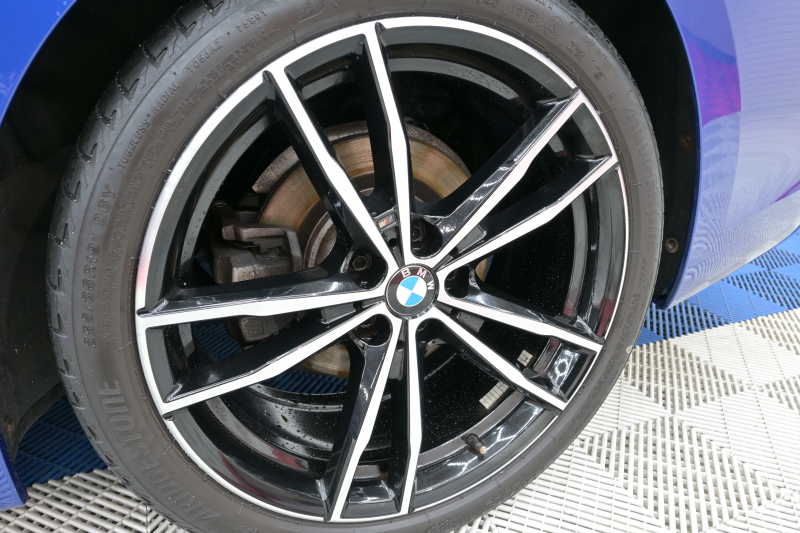 BMW 3シリーズ 320i ｽﾎﾟｰﾂ ﾃﾞﾋﾞｭｰ&ｺﾝﾌｫｰﾄP　ACC ｳﾞｧｰﾈｽｶﾚｻﾞｰ 純正HDDﾅﾋﾞ Carplay Bｶﾒﾗ Mｴｱﾛ&19ｲﾝﾁAW 自動ﾄﾗﾝｸ ﾜｲﾔﾚｽﾁｬｰｼﾞ　2年保証付