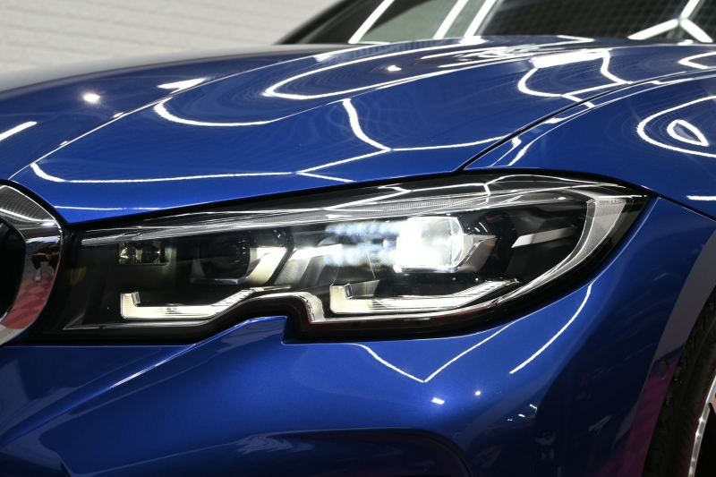 BMW 3シリーズ 320i ｽﾎﾟｰﾂ ﾃﾞﾋﾞｭｰ&ｺﾝﾌｫｰﾄP　ACC ｳﾞｧｰﾈｽｶﾚｻﾞｰ 純正HDDﾅﾋﾞ Carplay Bｶﾒﾗ Mｴｱﾛ&19ｲﾝﾁAW 自動ﾄﾗﾝｸ ﾜｲﾔﾚｽﾁｬｰｼﾞ　2年保証付