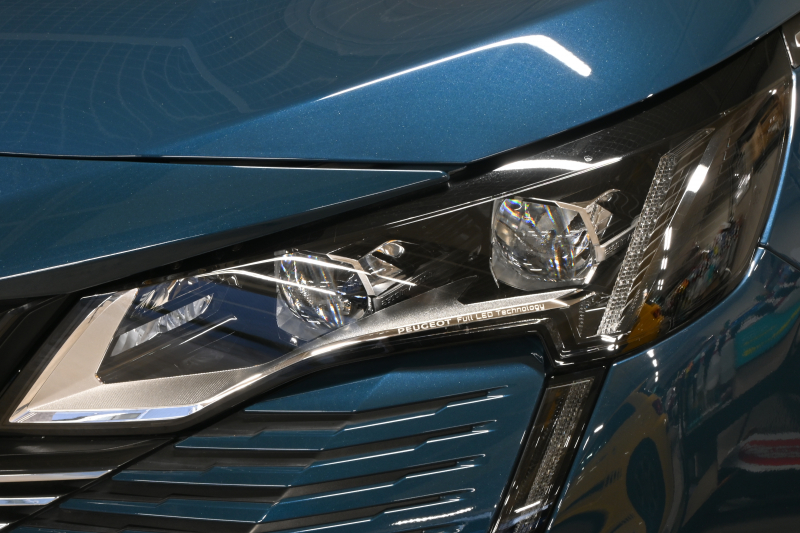 プジョー 3008 3008 GT（未使用車）　☆期間限定掲載☆ 1ｵｰﾅｰ ACC BSM ｺﾝﾋﾞ革 ﾊﾟﾉﾗﾏSR Carplay LEDﾍｯﾄﾞﾗｲﾄ 自動Rｹﾞｰﾄ　新車保証