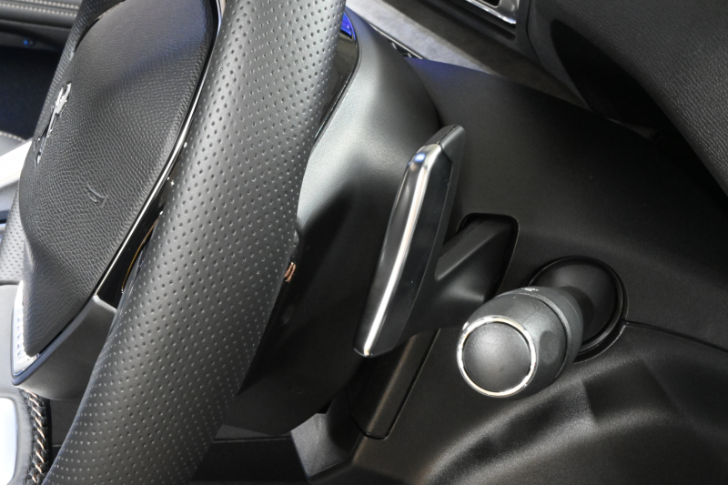 プジョー 3008 3008 GT（未使用車）　☆期間限定掲載☆ 1ｵｰﾅｰ ACC BSM ｺﾝﾋﾞ革 ﾊﾟﾉﾗﾏSR Carplay LEDﾍｯﾄﾞﾗｲﾄ 自動Rｹﾞｰﾄ　新車保証