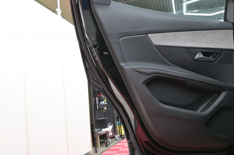 プジョー 3008 GT PLUG-IN HYBRID 4　1ｵｰﾅｰ 後期ﾓﾃﾞﾙ ACC LKA ﾊｰﾌ革 ﾊﾟﾉﾗﾏR 純正ﾅﾋﾞTV ﾘｱﾓﾆﾀｰ CarPlay ﾊﾟﾉﾗﾏﾋﾞｭｰｶﾒﾗ 前後ｺｰﾅｰｾﾝｻｰ 純正18ｲﾝﾁAW LEDﾗｲﾄ　新車保証継承可