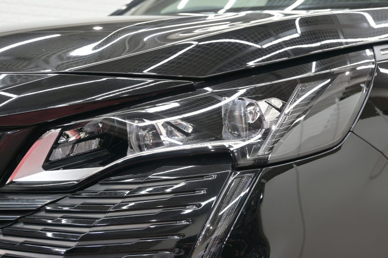 プジョー 3008 GT PLUG-IN HYBRID 4　1ｵｰﾅｰ 後期ﾓﾃﾞﾙ ACC LKA ﾊｰﾌ革 ﾊﾟﾉﾗﾏR 純正ﾅﾋﾞTV ﾘｱﾓﾆﾀｰ CarPlay ﾊﾟﾉﾗﾏﾋﾞｭｰｶﾒﾗ 前後ｺｰﾅｰｾﾝｻｰ 純正18ｲﾝﾁAW LEDﾗｲﾄ　新車保証継承可