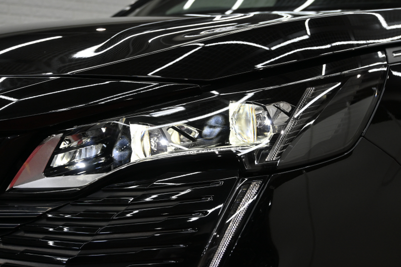 プジョー 3008 GT PLUG-IN HYBRID 4　1ｵｰﾅｰ 後期ﾓﾃﾞﾙ ACC LKA ﾊｰﾌ革 ﾊﾟﾉﾗﾏR 純正ﾅﾋﾞTV ﾘｱﾓﾆﾀｰ CarPlay ﾊﾟﾉﾗﾏﾋﾞｭｰｶﾒﾗ 前後ｺｰﾅｰｾﾝｻｰ 純正18ｲﾝﾁAW LEDﾗｲﾄ　新車保証継承可