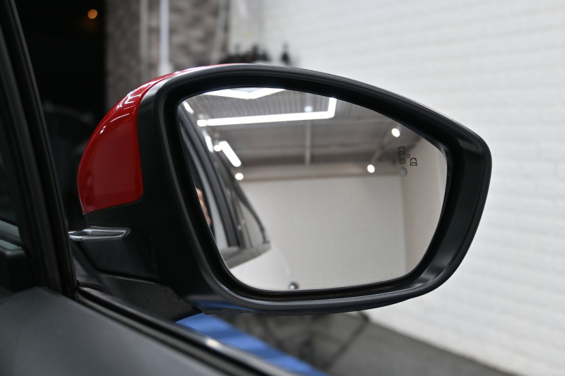 シトロエン C3 ｼｬｲﾝ　1ｵｰﾅｰ Pｽﾀ ECO ｸﾙｺﾝ ｱｸﾃｨﾌﾞｾｰﾌﾃｨﾌﾞﾚｰｷ LDW BSM ﾌｧﾌﾞﾘｯｸｼｰﾄ 7ｲﾝﾁﾀｯﾁｽｸﾘｰﾝ CarPlay 16ｲﾝﾁAW ﾊﾞｲﾄｰﾝﾙｰﾌ　2年保証付