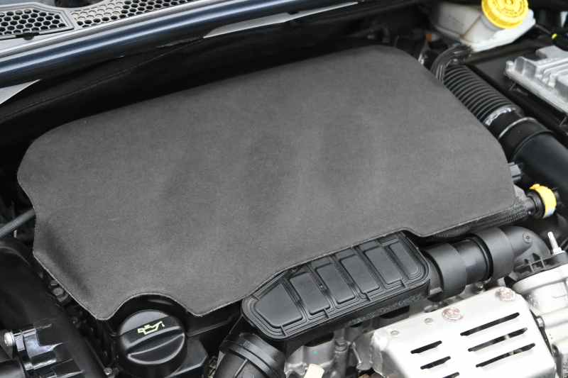 シトロエン C3 ｼｬｲﾝ　1ｵｰﾅｰ Pｽﾀ ECO ｸﾙｺﾝ ｱｸﾃｨﾌﾞｾｰﾌﾃｨﾌﾞﾚｰｷ LDW BSM ﾌｧﾌﾞﾘｯｸｼｰﾄ 7ｲﾝﾁﾀｯﾁｽｸﾘｰﾝ CarPlay 16ｲﾝﾁAW ﾊﾞｲﾄｰﾝﾙｰﾌ　2年保証付