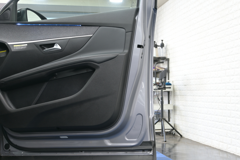 プジョー 5008 GTﾗｲﾝ ﾌﾞﾙｰHDI　ACC Pｽﾀ ECO BSM ﾊｰﾌﾚｻﾞｰ ﾏｯｻｰｼﾞ機能 純正ﾀｯﾁｽｸﾘｰﾝ ﾌﾙｾｸﾞ Carplay BTｵｰﾃﾞｨｵ&TEL 純正18ｲﾝﾁAW　2年保証付