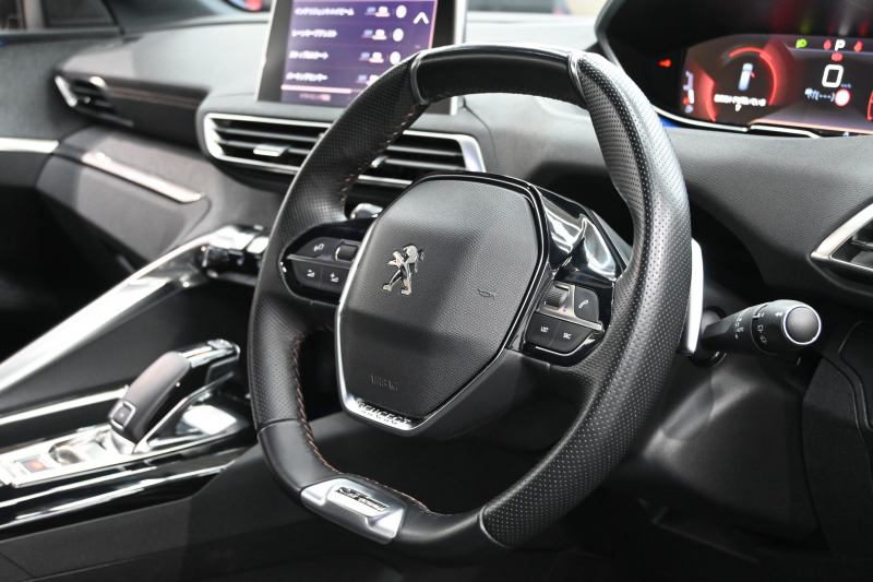 プジョー 5008 GTﾗｲﾝ ﾌﾞﾙｰHDI　ACC Pｽﾀ ECO BSM ﾊｰﾌﾚｻﾞｰ ﾏｯｻｰｼﾞ機能 純正ﾀｯﾁｽｸﾘｰﾝ ﾌﾙｾｸﾞ Carplay BTｵｰﾃﾞｨｵ&TEL 純正18ｲﾝﾁAW　2年保証付