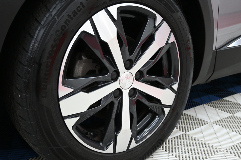 プジョー 5008 GTﾗｲﾝ ﾌﾞﾙｰHDI　ACC Pｽﾀ ECO BSM ﾊｰﾌﾚｻﾞｰ ﾏｯｻｰｼﾞ機能 純正ﾀｯﾁｽｸﾘｰﾝ ﾌﾙｾｸﾞ Carplay BTｵｰﾃﾞｨｵ&TEL 純正18ｲﾝﾁAW　2年保証付