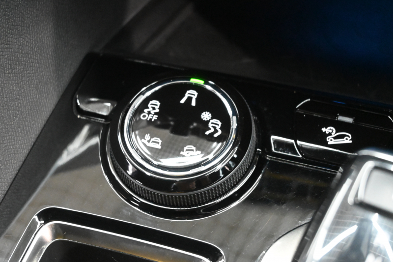 プジョー 5008 GTﾗｲﾝ ﾌﾞﾙｰHDI　ACC Pｽﾀ ECO BSM ﾊｰﾌﾚｻﾞｰ ﾏｯｻｰｼﾞ機能 純正ﾀｯﾁｽｸﾘｰﾝ ﾌﾙｾｸﾞ Carplay BTｵｰﾃﾞｨｵ&TEL 純正18ｲﾝﾁAW　2年保証付