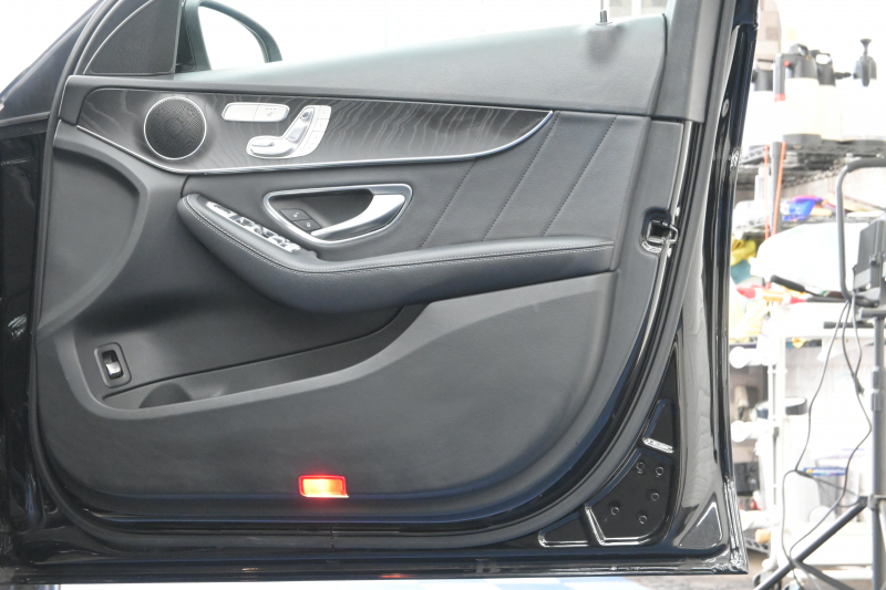 メルセデスベンツ Cクラス C200 AVG AMGﾗｲﾝ ﾚｰﾀﾞｰｾｰﾌﾃｨPKG　後期 BSG Meｺﾈ Pｽﾀ 黒革 HDDﾅﾋﾞTV CarPlay Bｶﾒﾗ AMGｴｱﾛ&18ｲﾝﾁAW LED　2年保証付