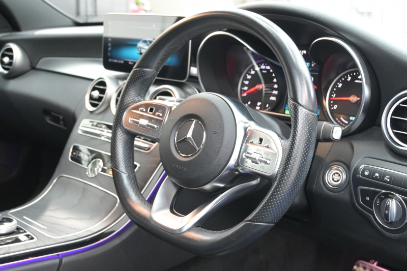 メルセデスベンツ Cクラス C200 AVG AMGﾗｲﾝ ﾚｰﾀﾞｰｾｰﾌﾃｨPKG　後期 BSG Meｺﾈ Pｽﾀ 黒革 HDDﾅﾋﾞTV CarPlay Bｶﾒﾗ AMGｴｱﾛ&18ｲﾝﾁAW LED　2年保証付