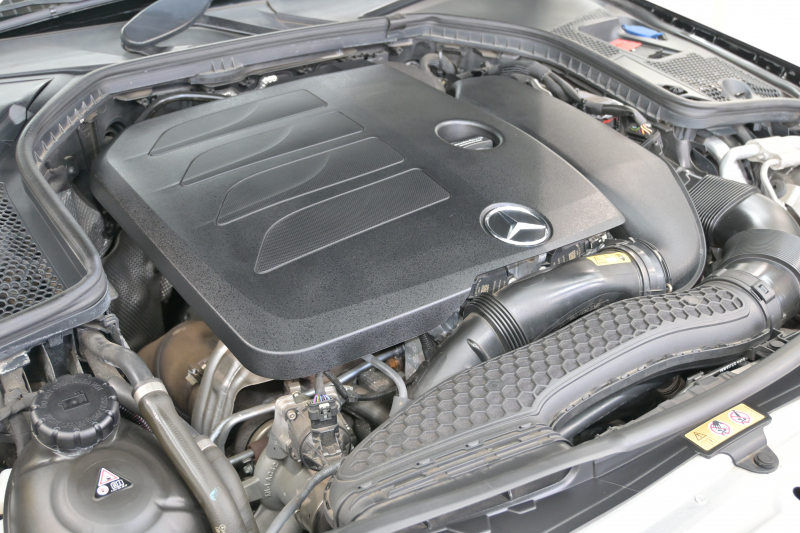 メルセデスベンツ Cクラス C200 AVG AMGﾗｲﾝ ﾚｰﾀﾞｰｾｰﾌﾃｨPKG　後期 BSG Meｺﾈ Pｽﾀ 黒革 HDDﾅﾋﾞTV CarPlay Bｶﾒﾗ AMGｴｱﾛ&18ｲﾝﾁAW LED　2年保証付