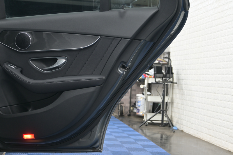 メルセデスベンツ Cクラス C220d ﾛｰﾚｳｽED ｽﾎﾟｰﾂ+&ﾚｰﾀﾞｰｾｰﾌﾃｨP　後期 ACC Pｽﾀ ECO LKA 黒革 HDDﾅﾋﾞTV Bｶﾒﾗ Carplay AMGｴｱﾛ&AMG18ｲﾝﾁAW LEDﾗｲﾄ　2年保証付