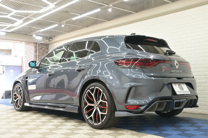 ルノー メガーヌ RSﾄﾛﾌｨｰ　1ｵﾅ RECARO製ﾌﾛﾝﾄﾊﾞｹｯﾄｼｰﾄ 純正ﾀｯﾁｽｸﾘｰﾝ Bluetoothｵｰﾃﾞｨｵ CarPlay Bｶﾒﾗ 前後PTS 19ｲﾝﾁ鍛造AW ﾌﾞﾚﾝﾎﾞ製ﾚｯﾄﾞｷｬﾘﾊﾟｰ LEDﾍｯﾄﾞﾗｲﾄ　2年保証付