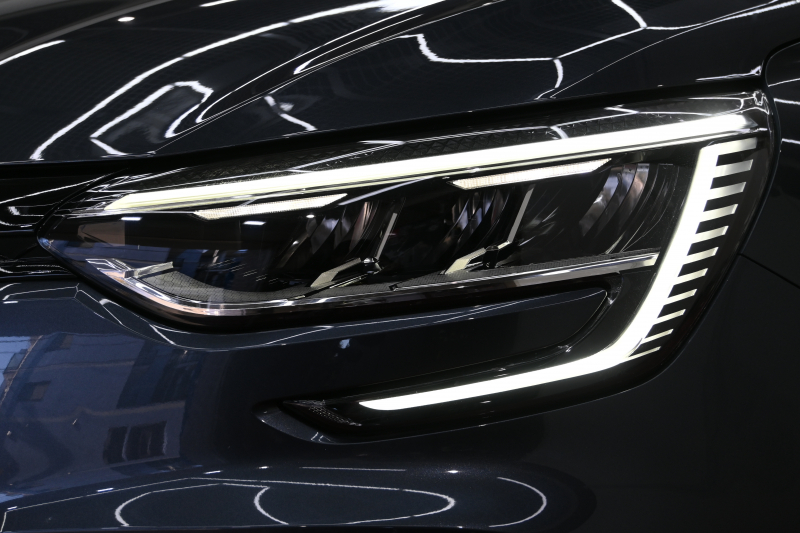 ルノー メガーヌ RSﾄﾛﾌｨｰ　1ｵﾅ RECARO製ﾌﾛﾝﾄﾊﾞｹｯﾄｼｰﾄ 純正ﾀｯﾁｽｸﾘｰﾝ Bluetoothｵｰﾃﾞｨｵ CarPlay Bｶﾒﾗ 前後PTS 19ｲﾝﾁ鍛造AW ﾌﾞﾚﾝﾎﾞ製ﾚｯﾄﾞｷｬﾘﾊﾟｰ LEDﾍｯﾄﾞﾗｲﾄ　2年保証付